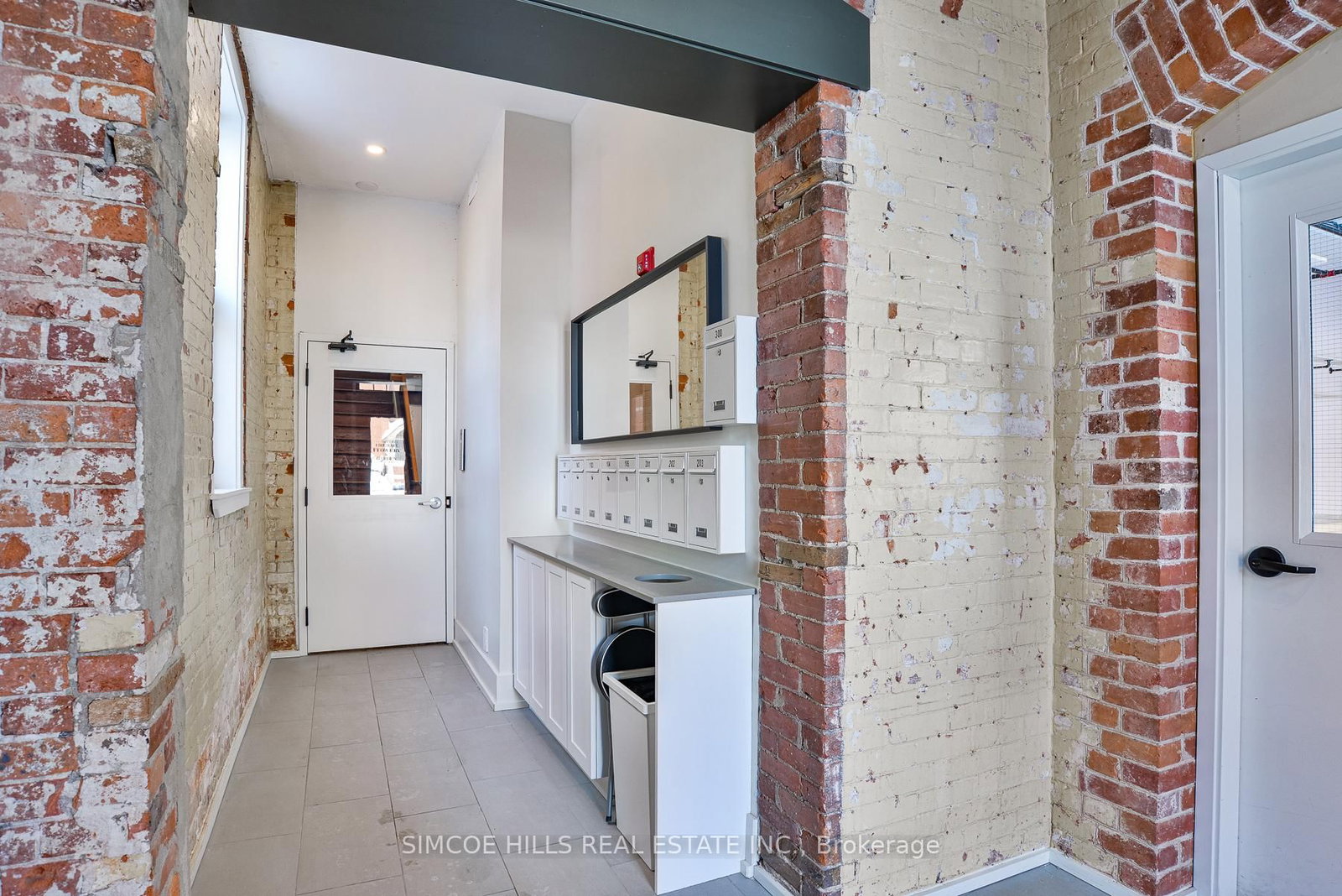 27 Peter Street - Photo 3