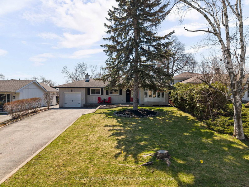 27 Ottaway Ave, Barrie, L4M 2W6 | Image 2