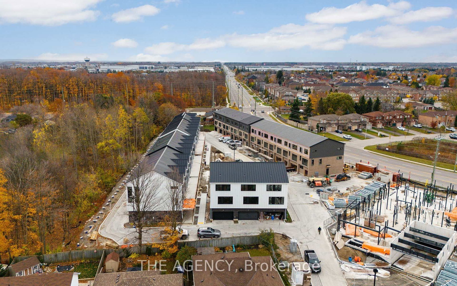 Townhouse for sale at 6 Rainwater Lane, Barrie, Ontario, L4N 9J6 - Holly - MLS: S12844072