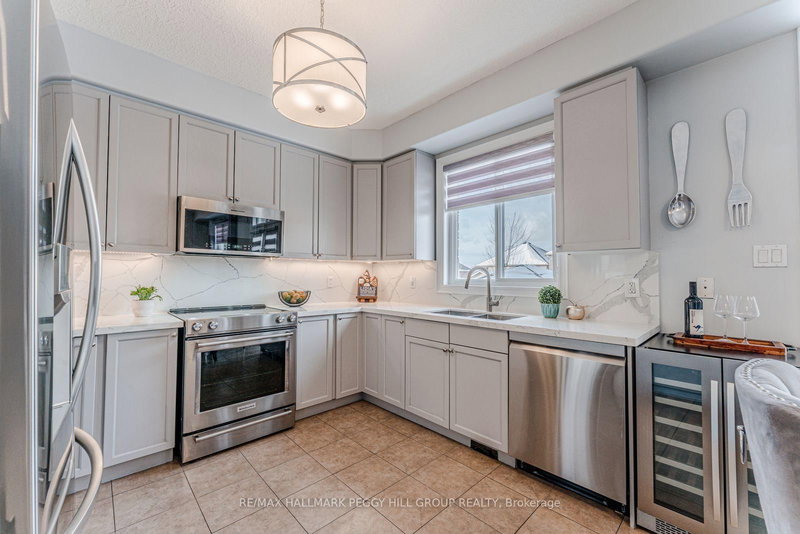 52 Jewel House Lane, Barrie, L4N 8J7 | Image 2