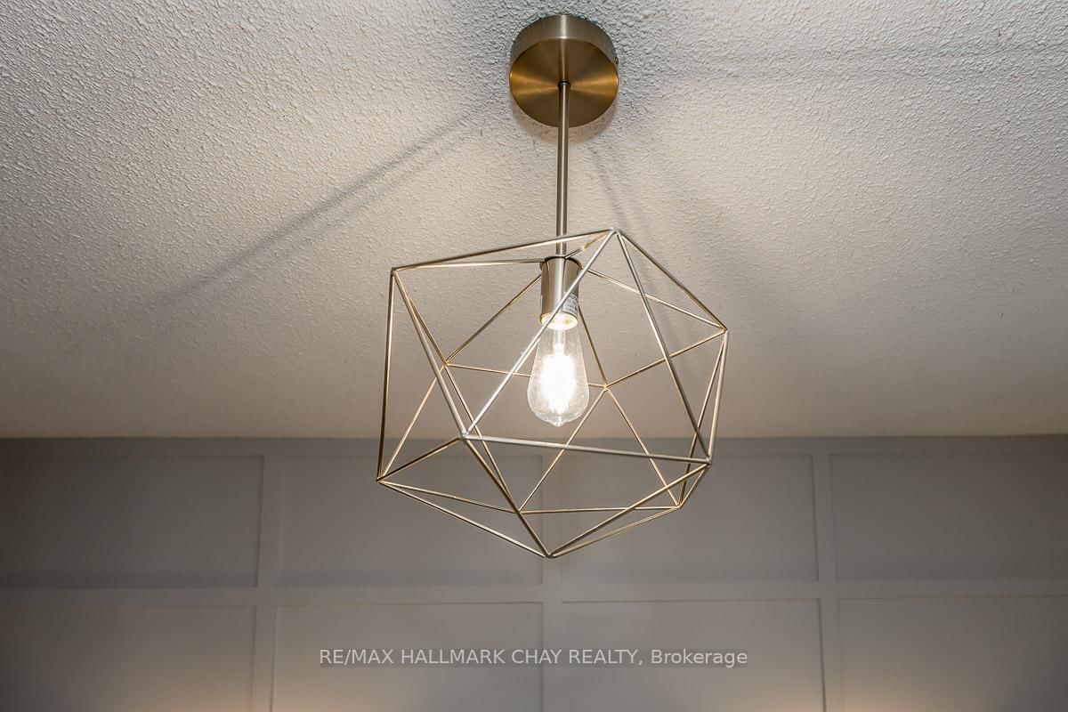 Detached House for sale at 29 Shaw Crescent, Barrie, Ontario, L4N 4Z3 - Letitia Heights - MLS: S12845080