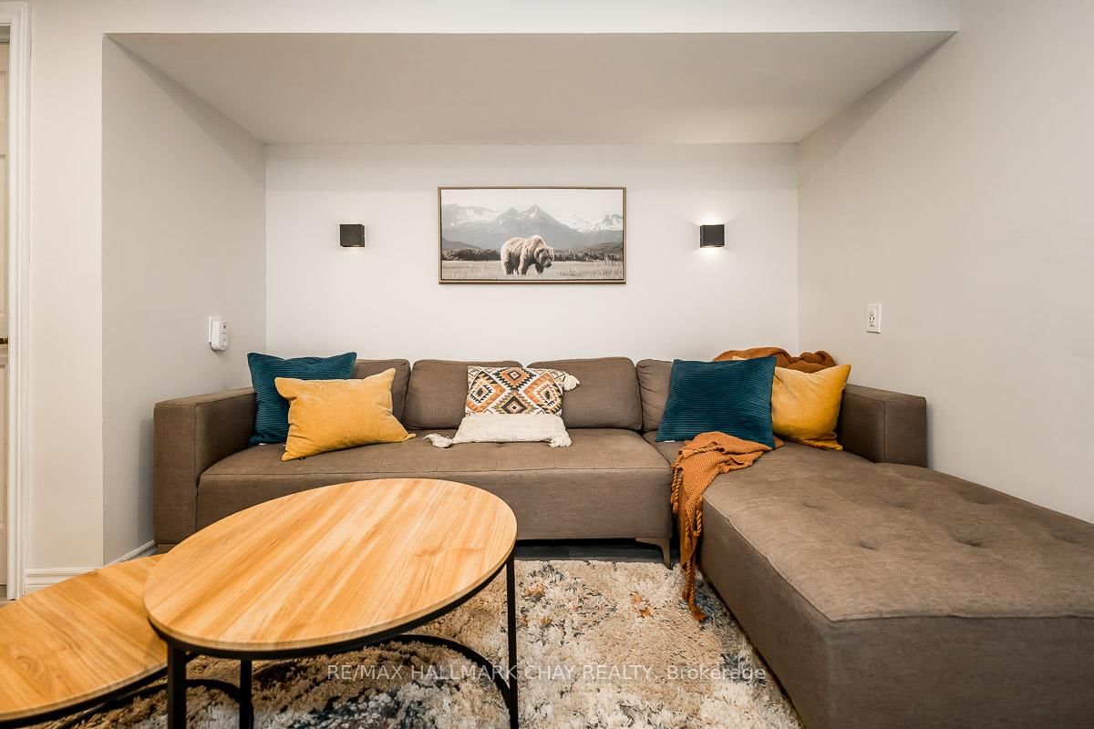 Detached House for sale at 29 Shaw Crescent, Barrie, Ontario, L4N 4Z3 - Letitia Heights - MLS: S12845080