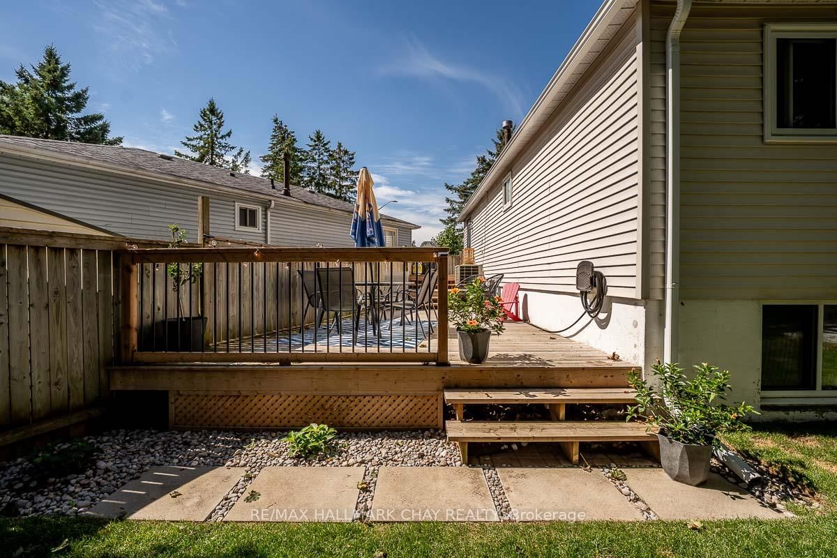 Detached House for sale at 29 Shaw Crescent, Barrie, Ontario, L4N 4Z3 - Letitia Heights - MLS: S12845080