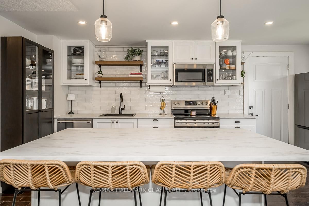 Detached House for sale at 29 Shaw Crescent, Barrie, Ontario, L4N 4Z3 - Letitia Heights - MLS: S12845080