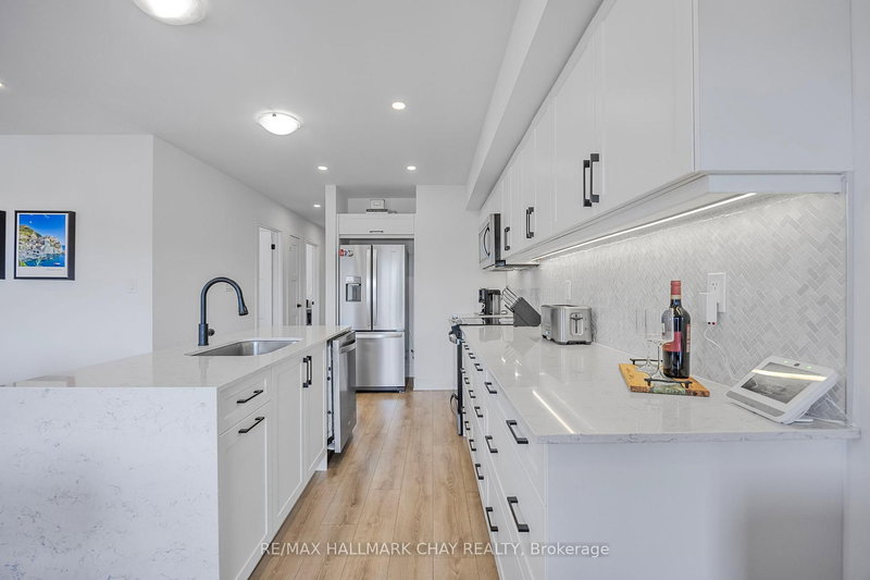 9 - 31 Pumpkin Corner Cres, Barrie, L9J 0C2 | Image 3