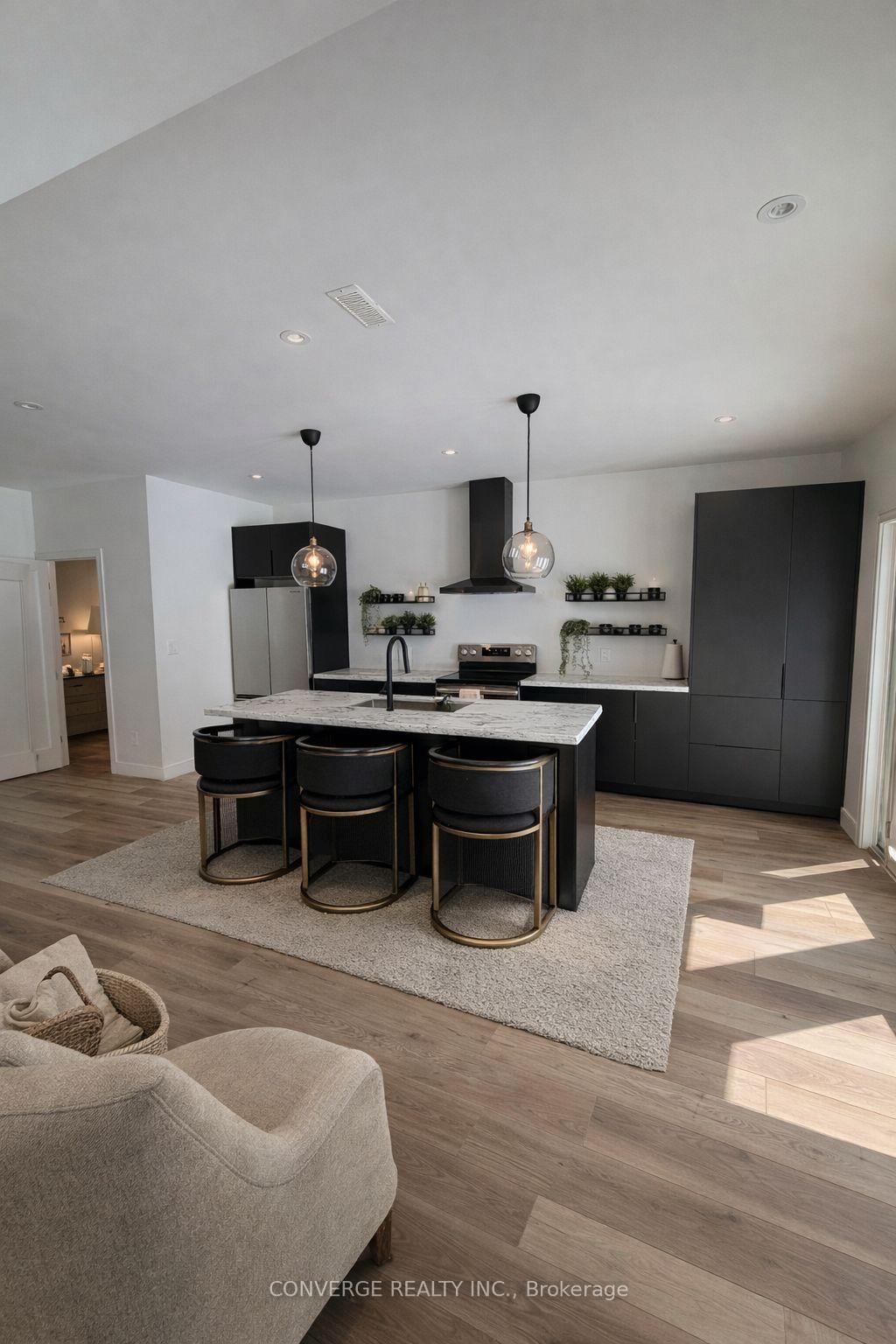 10 Sweet Cicely Street, Unit Basement Unit - Photo 2