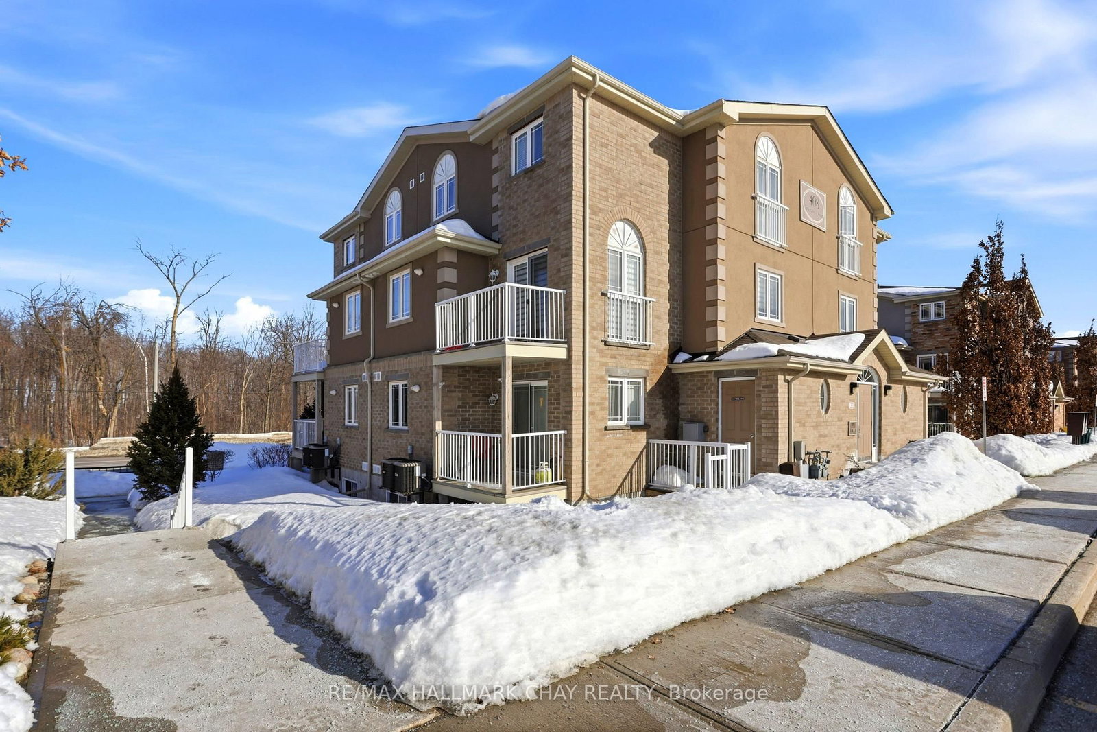 Townhouse for sale at 1-408 Veterans Drive, Barrie, Ontario, L4N 0Z1 - Holly - MLS: S12847370
