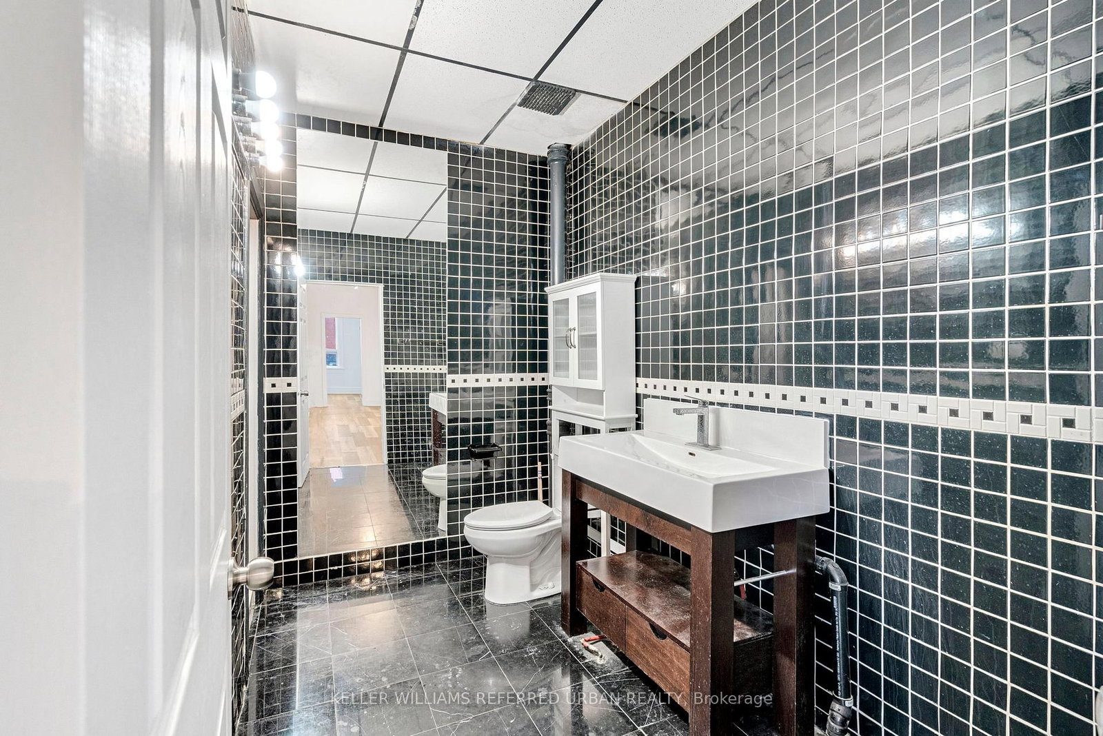 66 Dunlop Street W - Photo 21