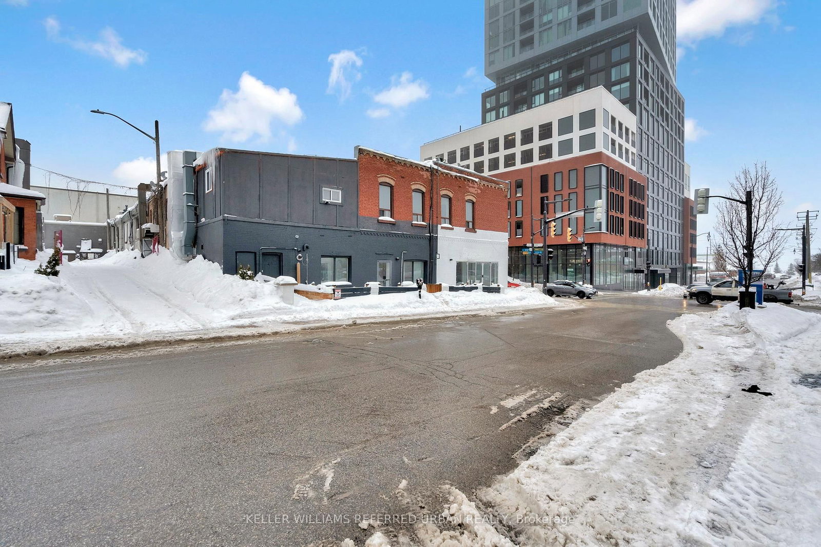 66 Dunlop Street W - Photo 30