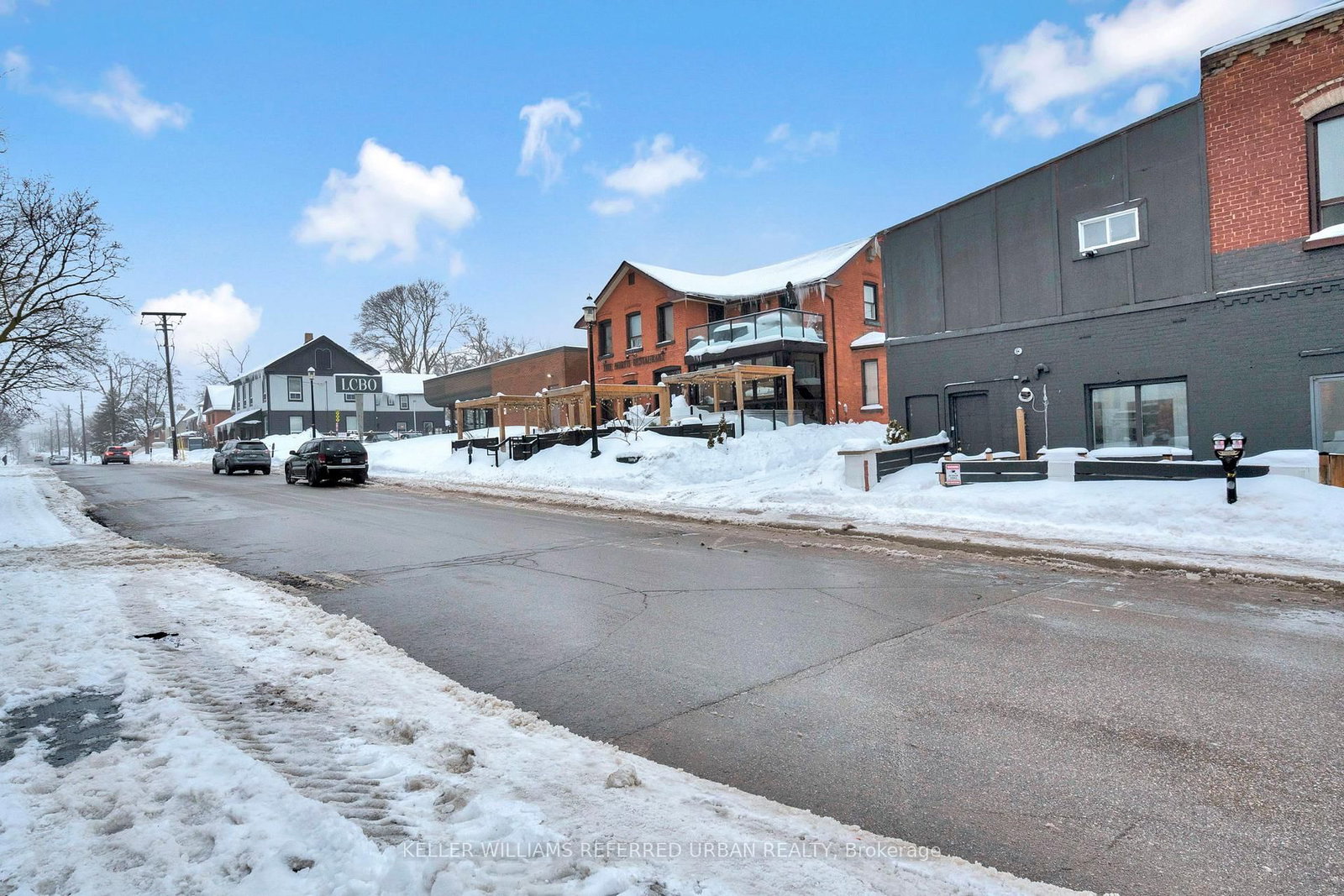 66 Dunlop Street W - Photo 31