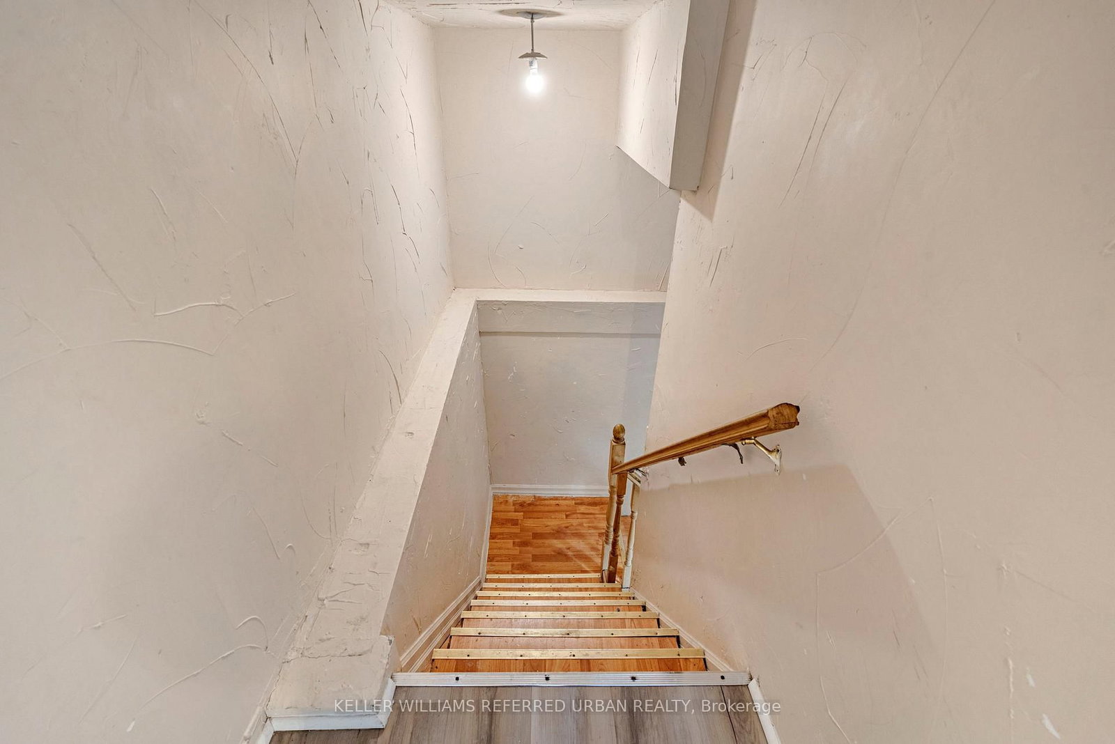 66 Dunlop Street W - Photo 4