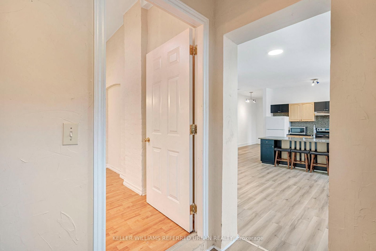 66 Dunlop Street W - Photo 6