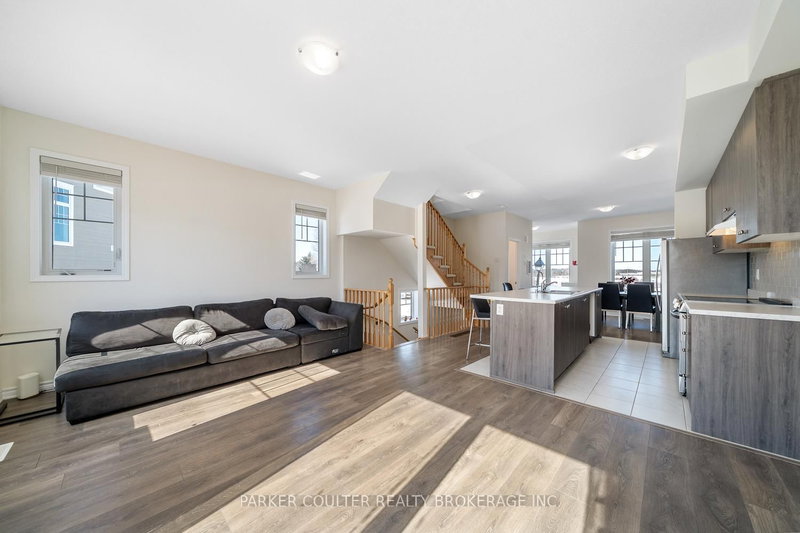 49 Surf Dr, Wasaga Beach, L9Z 0J4 | Image 2