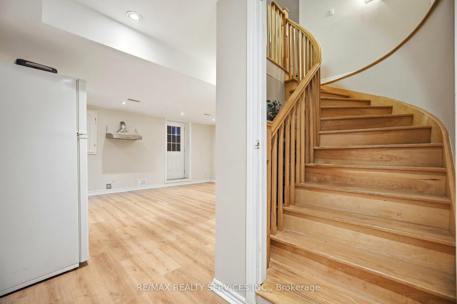 Detached House for sale at 514 Grove Street, Barrie, Ontario, L4M 5Z2 - Grove East - MLS: S12850874