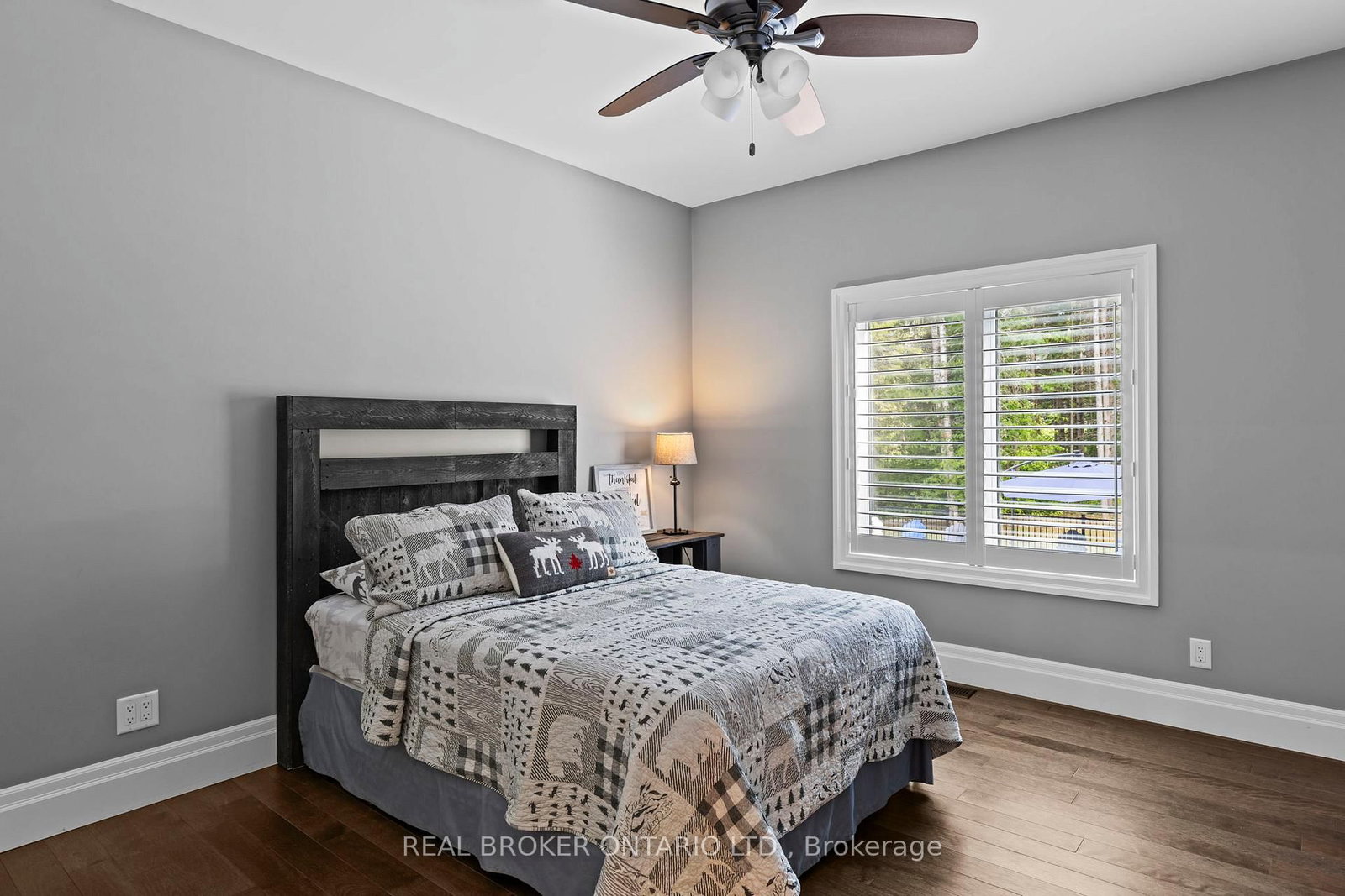 Detached House for sale at 49 Sydenham Trail, Clearview, Ontario, L0M 1H0 - Rural Clearview - MLS: S12851652