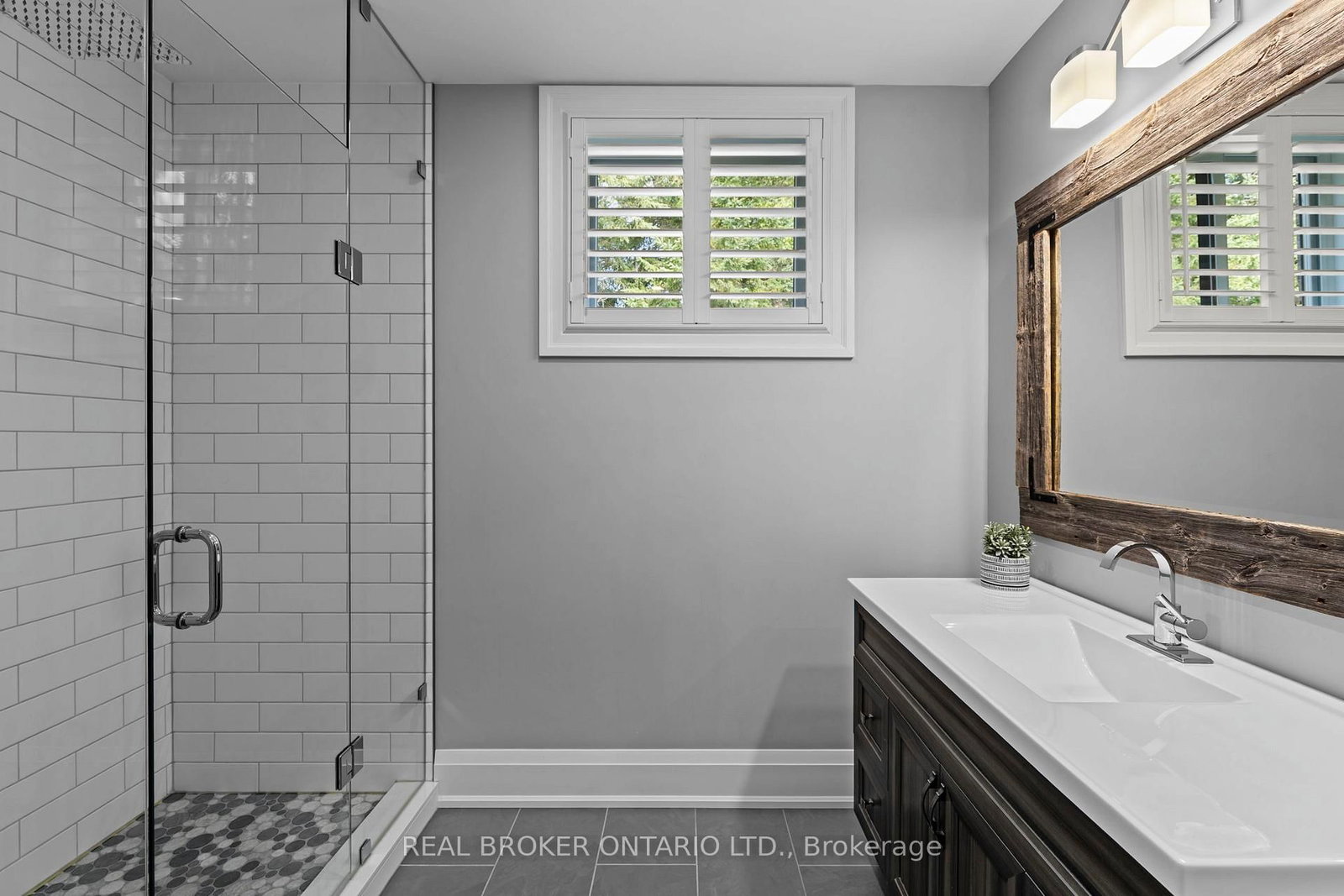 Detached House for sale at 49 Sydenham Trail, Clearview, Ontario, L0M 1H0 - Rural Clearview - MLS: S12851652