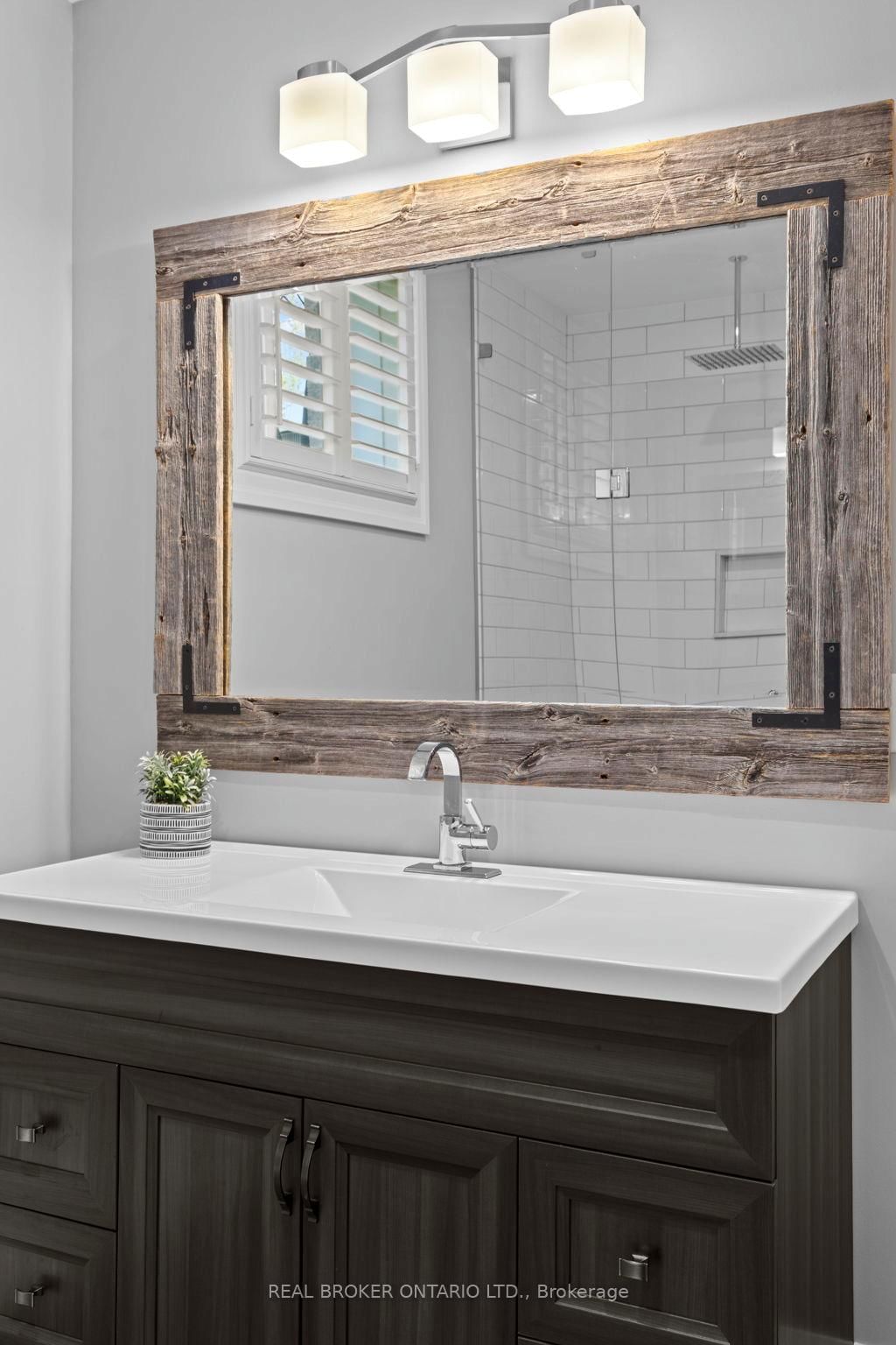 Detached House for sale at 49 Sydenham Trail, Clearview, Ontario, L0M 1H0 - Rural Clearview - MLS: S12851652