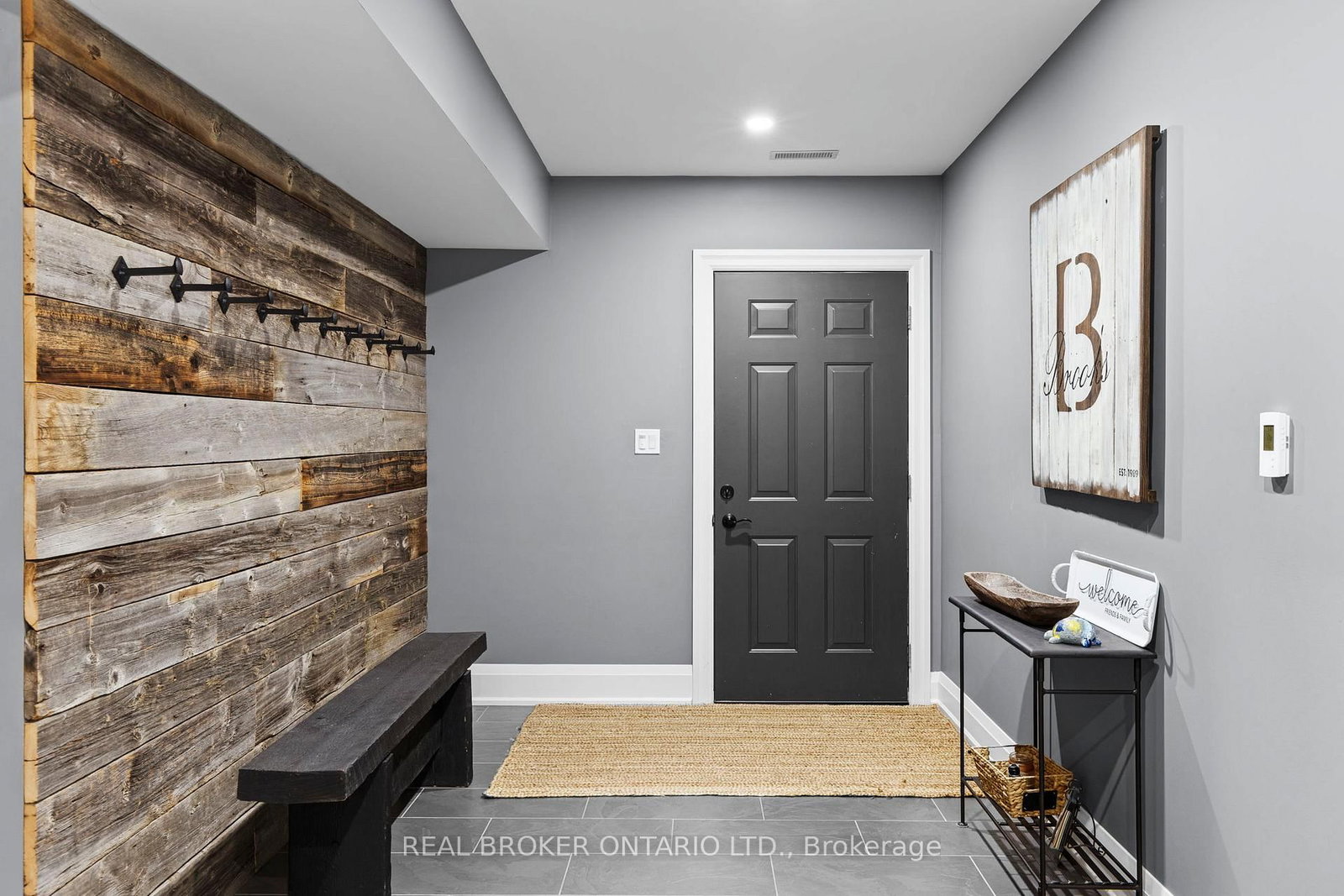 Detached House for sale at 49 Sydenham Trail, Clearview, Ontario, L0M 1H0 - Rural Clearview - MLS: S12851652