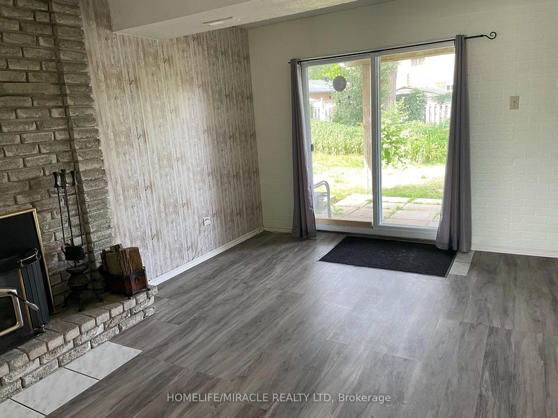 Main - 6 Wall Crt, Barrie, L4M 5A4 | Image 3