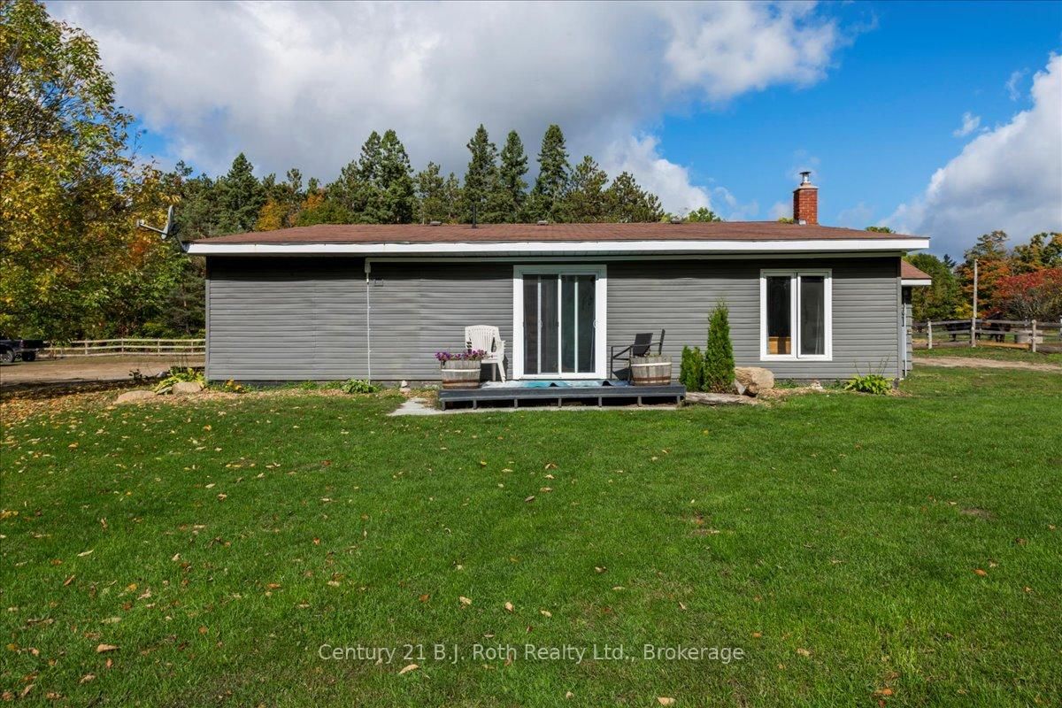 2286 Flos 10 Road • Springwater, ON photo 24