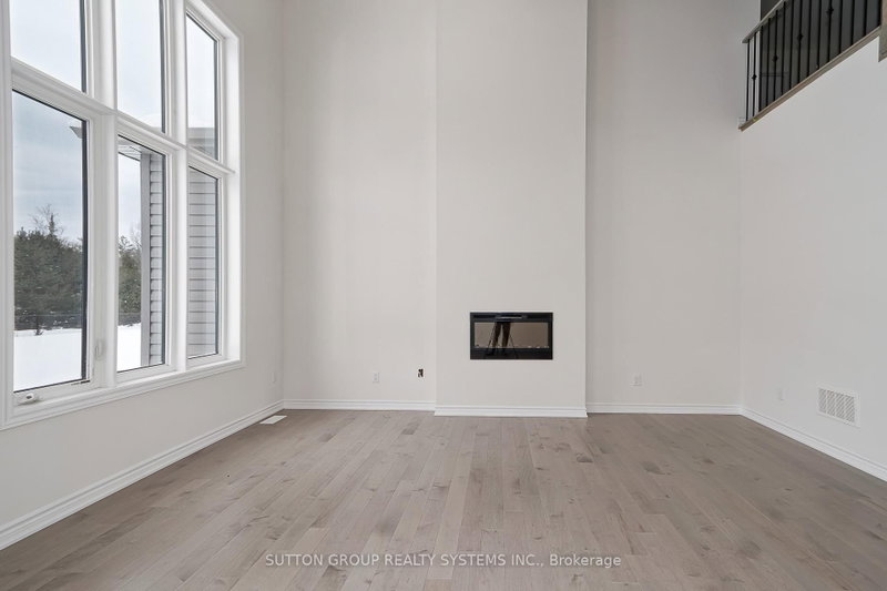 146 Roseanne Circle