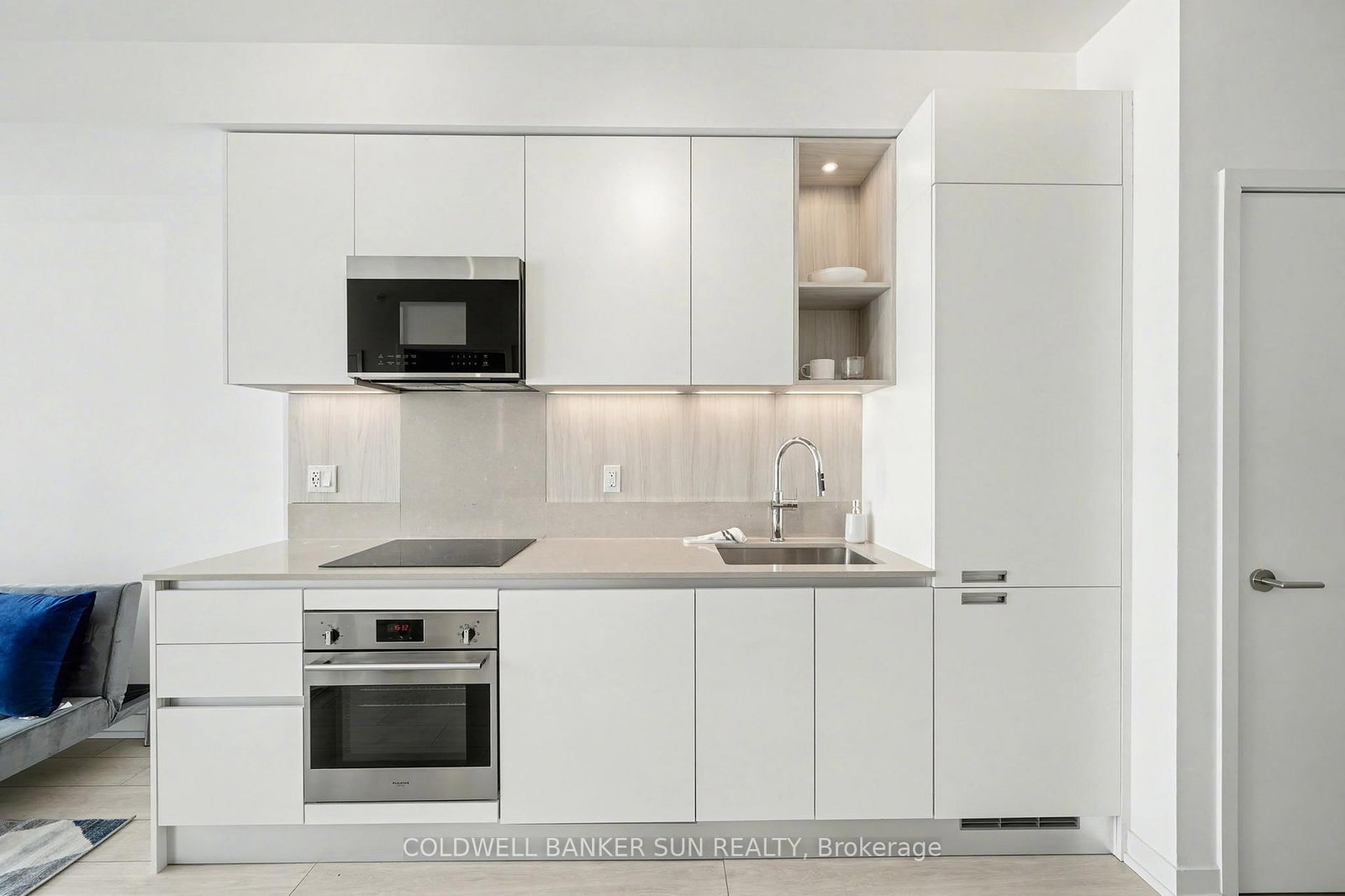 Condo for sale at 2009-39 Mary Street, Barrie, Ontario, L4N 1S9 - City Centre - MLS: S12856166