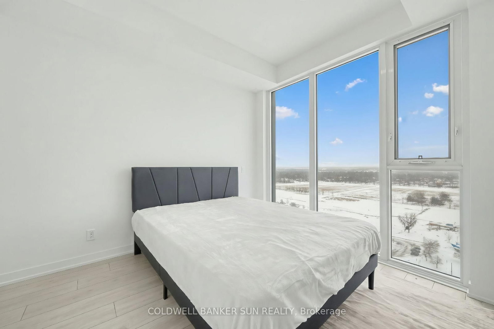 Condo for sale at 2009-39 Mary Street, Barrie, Ontario, L4N 1S9 - City Centre - MLS: S12856166