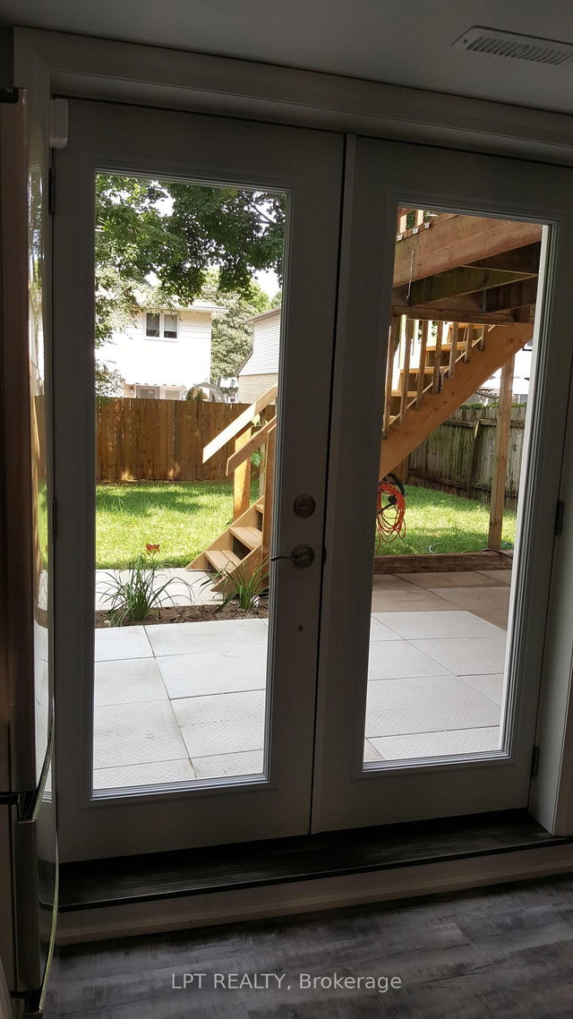 Lower - 70-A Chaucer Crescent