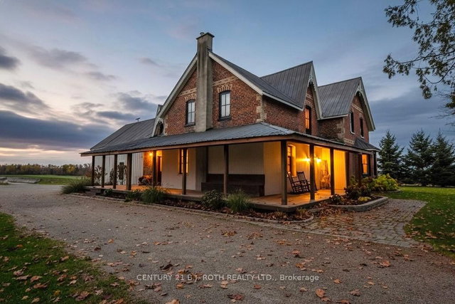 1803 Old Second Road N