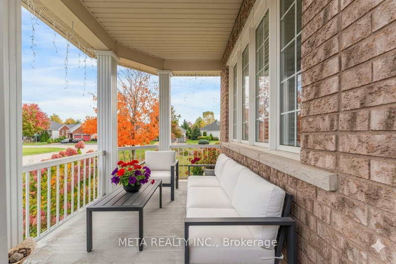 49 RED PINE Cres, Wasaga Beach, L9Z 3B2 | Image 3