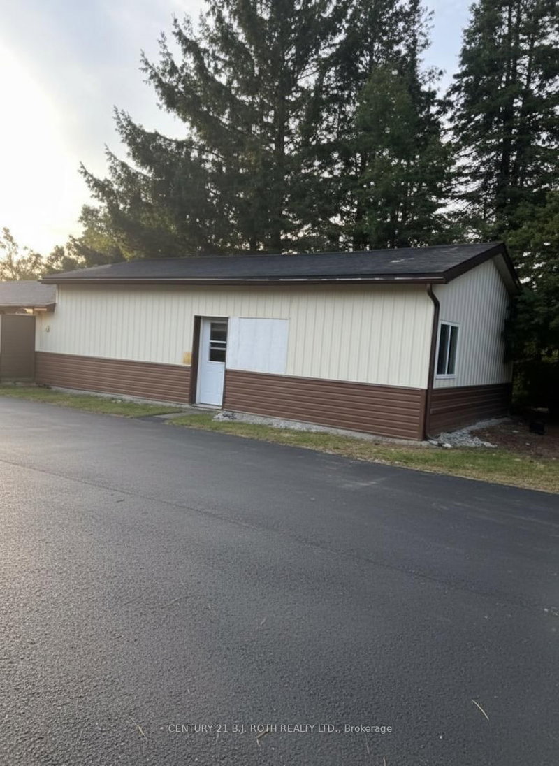 home for sale on 476 West Street N