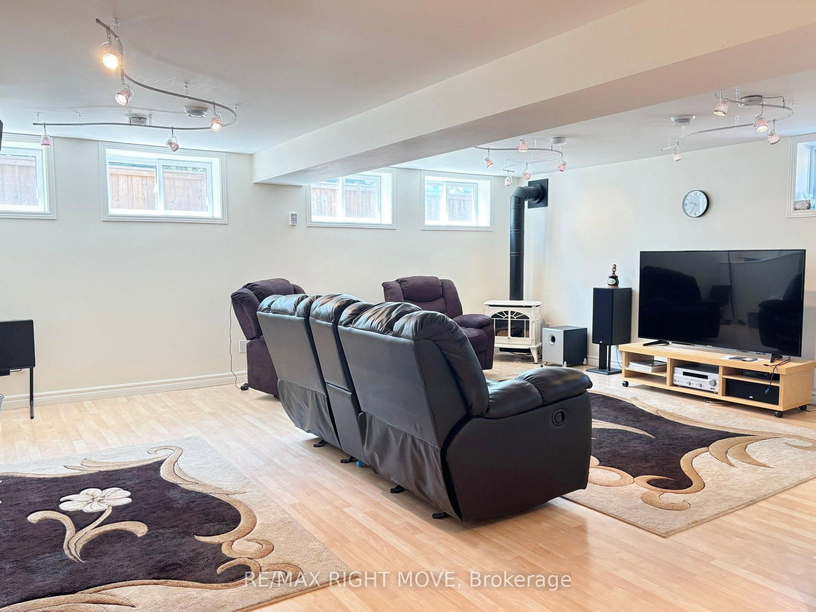 Detached House for sale at 116 Mill Street, Springwater, Ontario, L0L 1V0 - Hillsdale - MLS: S12864944