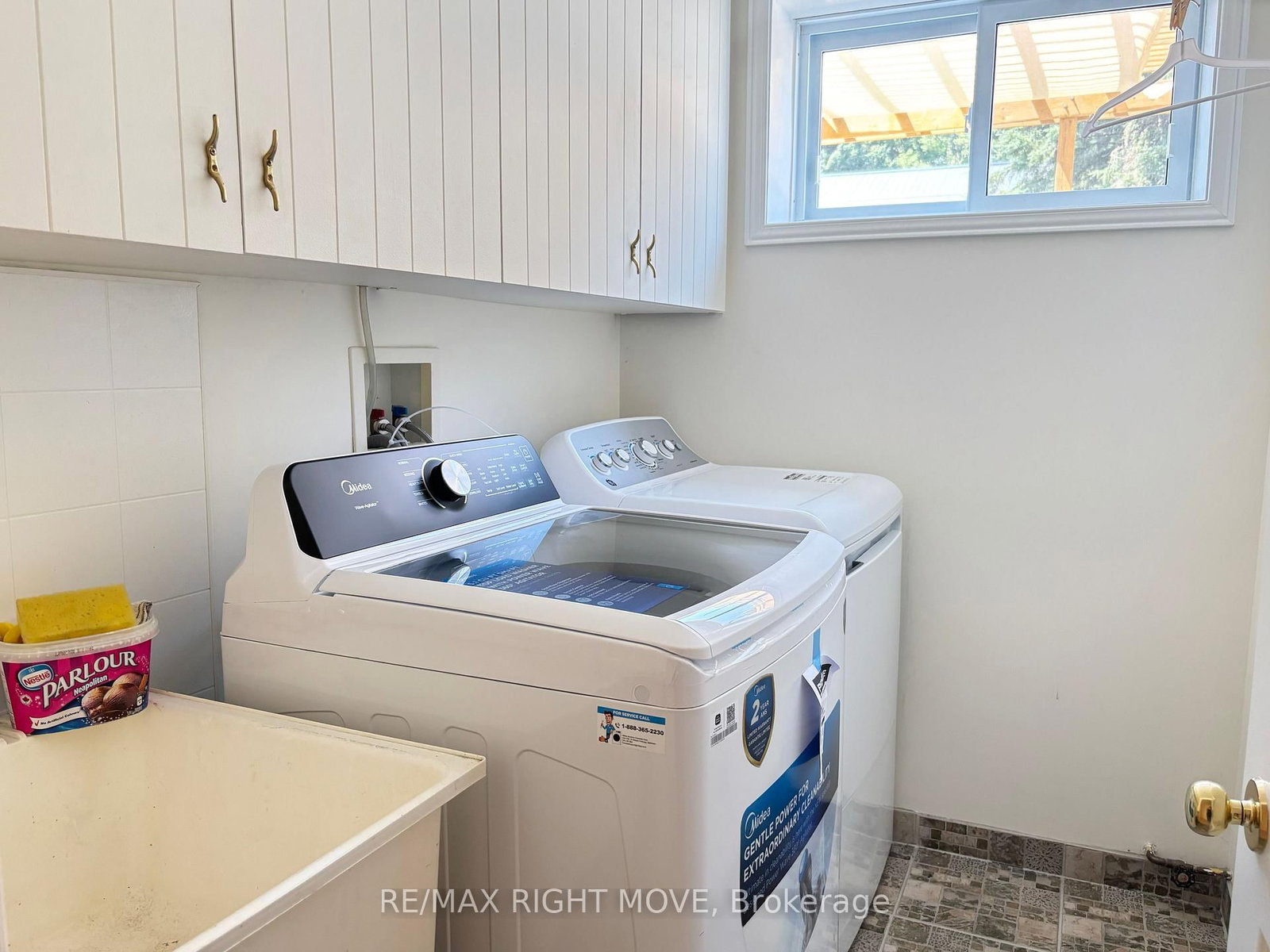 Detached House for sale at 116 Mill Street, Springwater, Ontario, L0L 1V0 - Hillsdale - MLS: S12864944