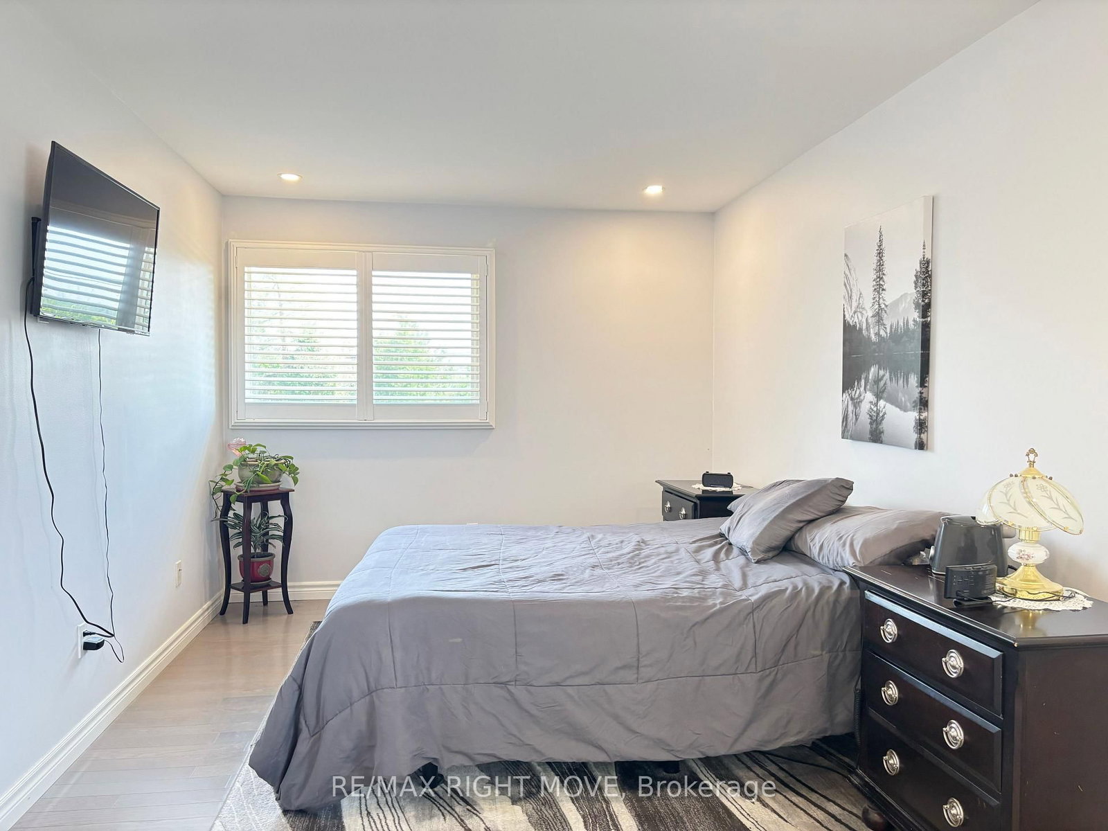 Detached House for sale at 116 Mill Street, Springwater, Ontario, L0L 1V0 - Hillsdale - MLS: S12864944