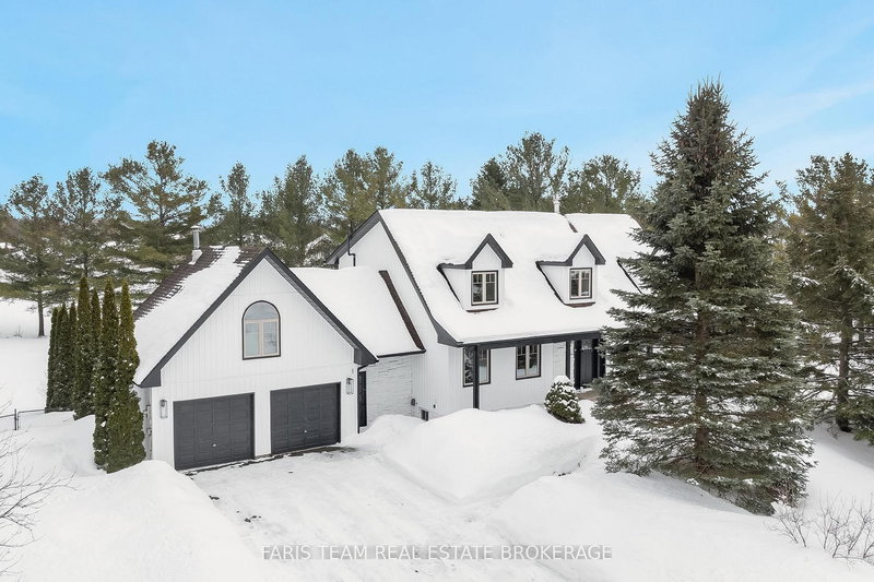 3 Matthew Crt, Wasaga Beach, L9Z 1J5 | Image 3