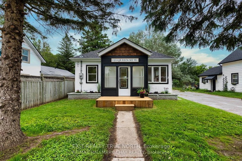 home for sale on 125 Queen Street W