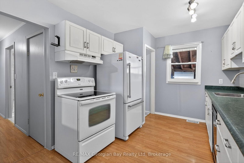 2407 Rumney Rd, Tay, L4R 4K3 | Image 3
