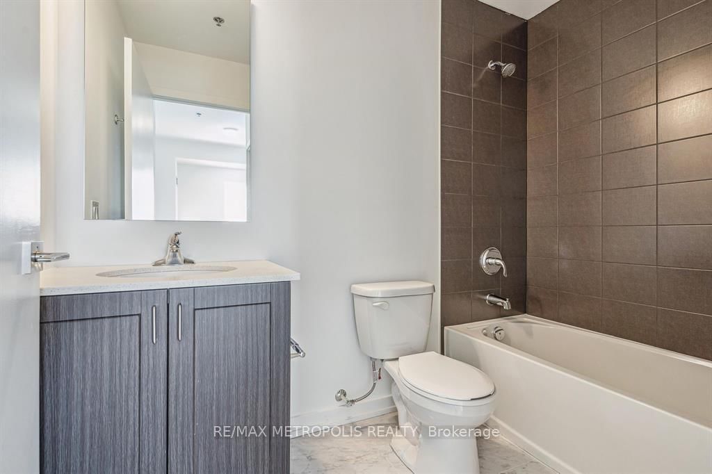 Condo for sale at 422-430 Essa Road, Barrie, Ontario, L9J 0M1 - Holly - MLS: S12868076