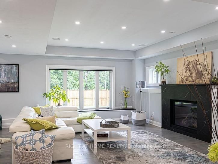 Detached House for sale at 37 Muirfield Drive, Barrie, Ontario, L4N 5S4 - Holly - MLS: S12868252