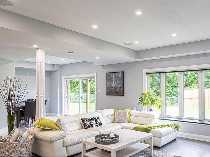 Detached House for sale at 37 Muirfield Drive, Barrie, Ontario, L4N 5S4 - Holly - MLS: S12868252