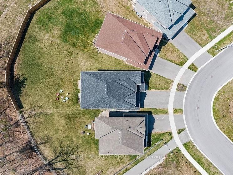 Detached House for sale at 37 Muirfield Drive, Barrie, Ontario, L4N 5S4 - Holly - MLS: S12868252