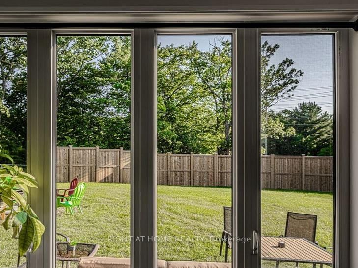 Detached House for sale at 37 Muirfield Drive, Barrie, Ontario, L4N 5S4 - Holly - MLS: S12868252