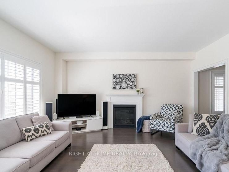 Detached House for sale at 37 Muirfield Drive, Barrie, Ontario, L4N 5S4 - Holly - MLS: S12868252