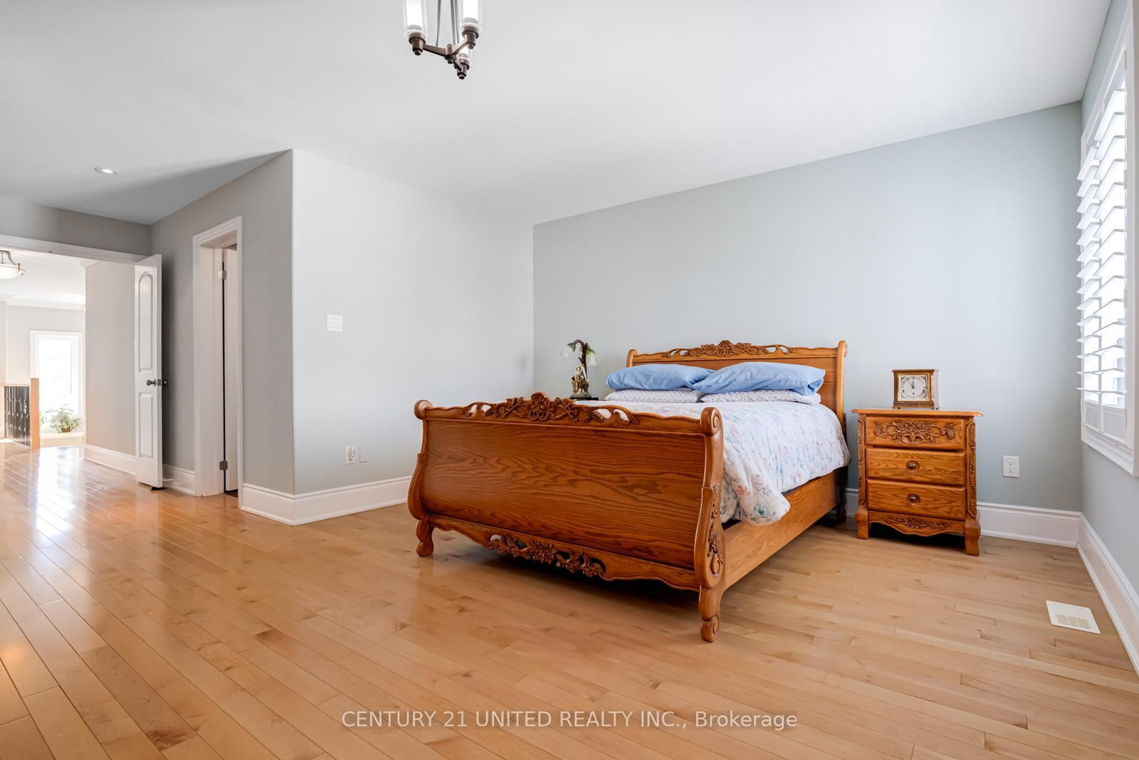 Detached House for sale at 36 Auburn Court, Barrie, Ontario, L4N 6G9 - Ardagh - MLS: S12868324