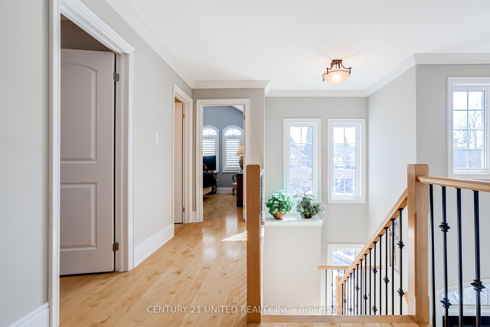 Detached House for sale at 36 Auburn Court, Barrie, Ontario, L4N 6G9 - Ardagh - MLS: S12868324