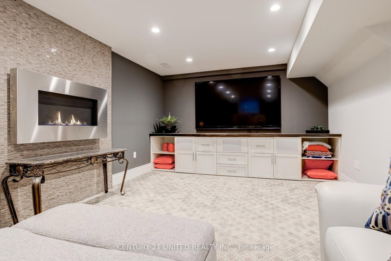 Detached House for sale at 36 Auburn Court, Barrie, Ontario, L4N 6G9 - Ardagh - MLS: S12868324