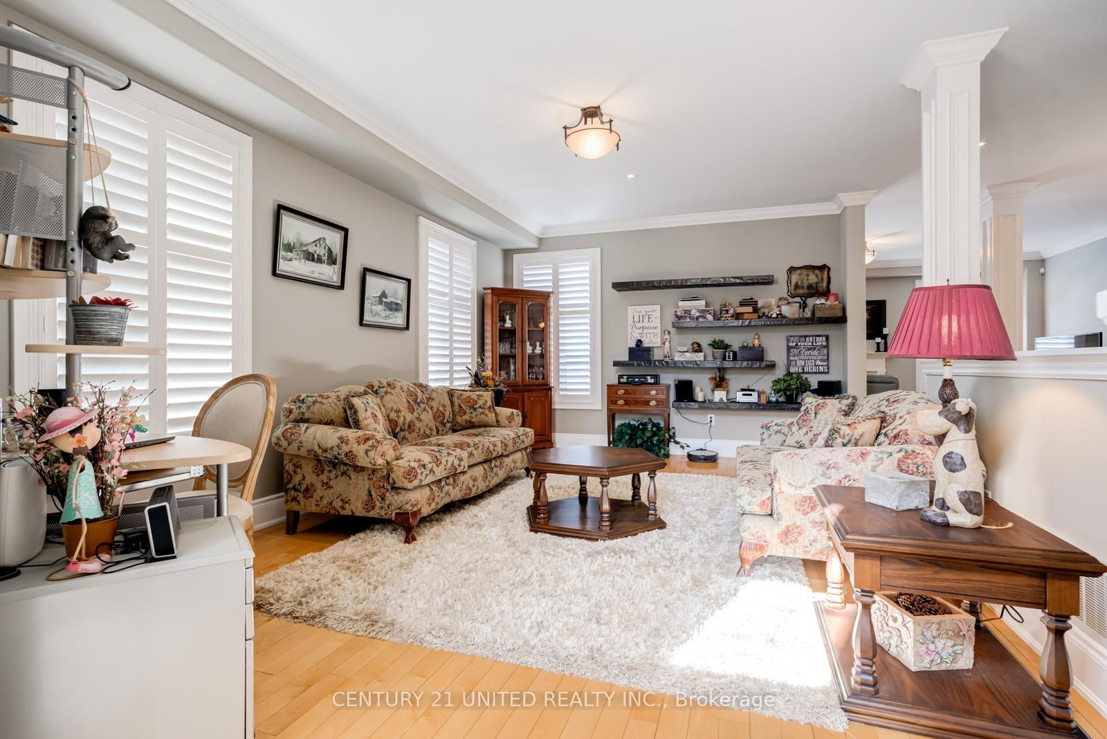 Listing Image 7