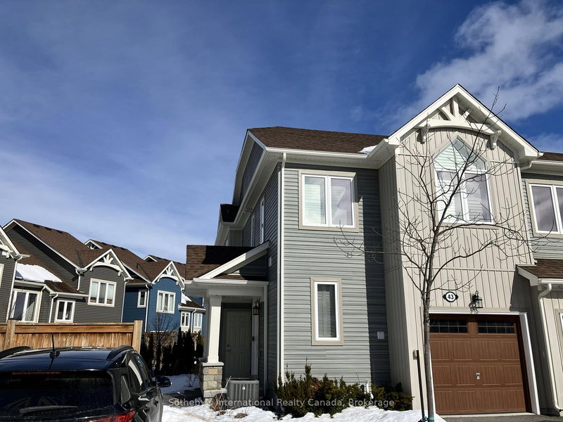 43 Carpenter St, Collingwood, L9Y 0Z5 | Image 3