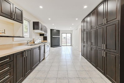 40 Blair Crescent • Barrie, ON photo 6