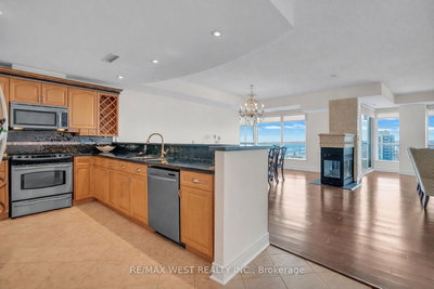 PH1 1 - 2 Toronto St | Barrie | Image